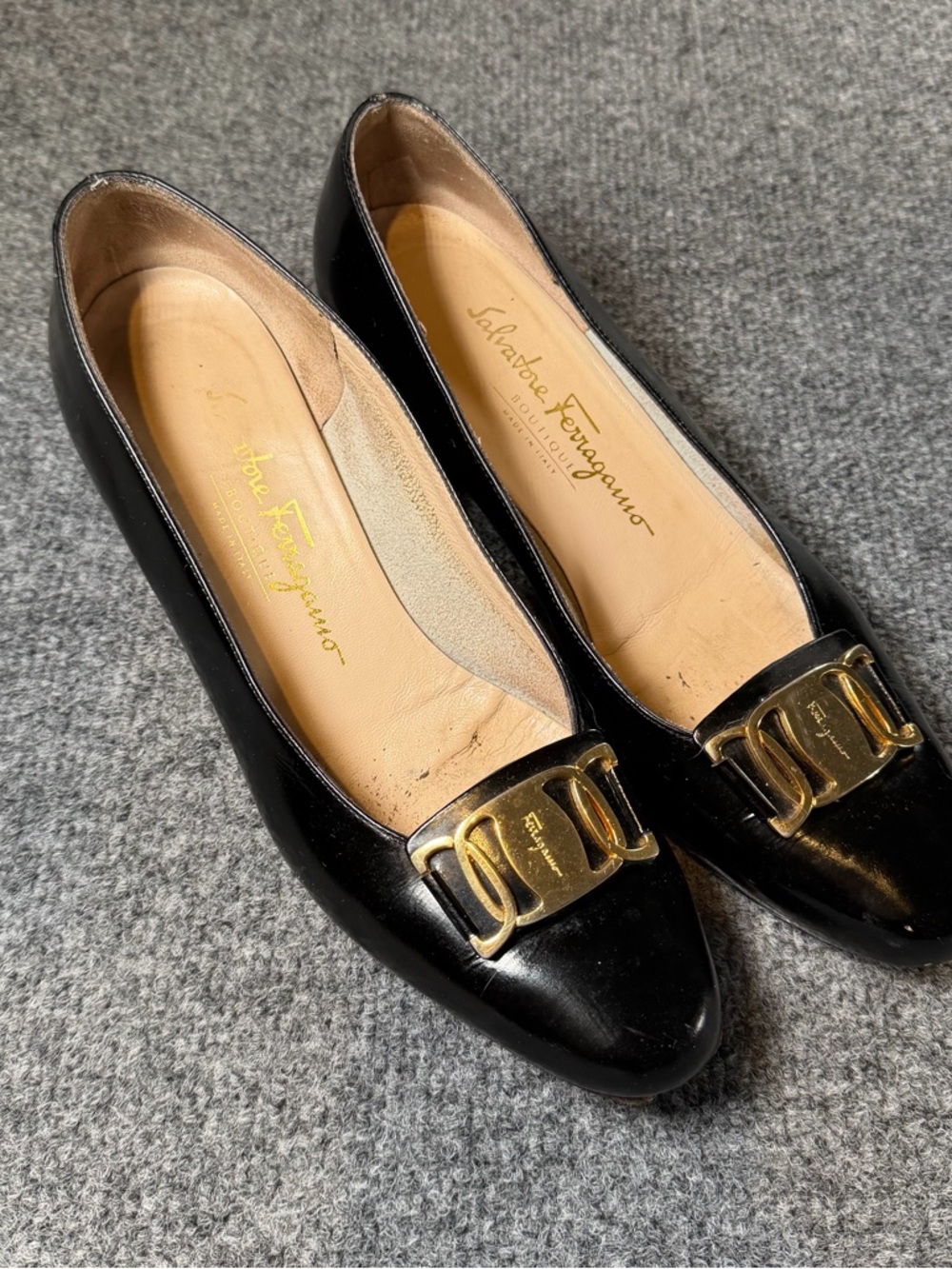 Salvatore Ferragamo Black Leather Vara-Style Flats with Gold Buckle